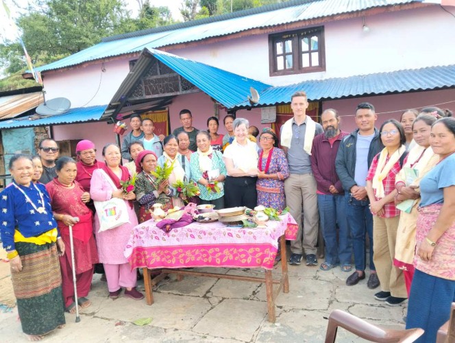 इन्द्रावती सल्लाघारी जलवायु आदीवासी जनजाति कृषक महिला समुहको सदस्यहरुसंग छलफल